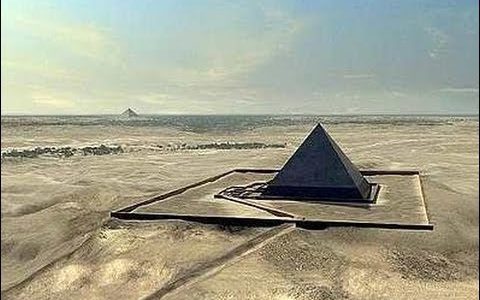 Una dintre piramidele egiptene a explodat acum 12.000 de ani