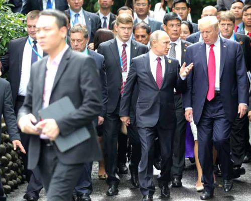 Vladimir_Putin_&_Donald_Trump_at_APEC_Summit_in_Da_Nang,_Vietnam,_11_November_2017